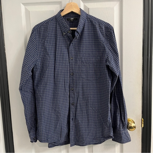 UNIQLO // Navy Checkered Button-Up Shirt // M - Picture 1 of 3